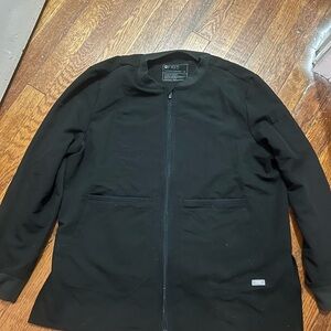 Figs women’s lightweight scrub jacket